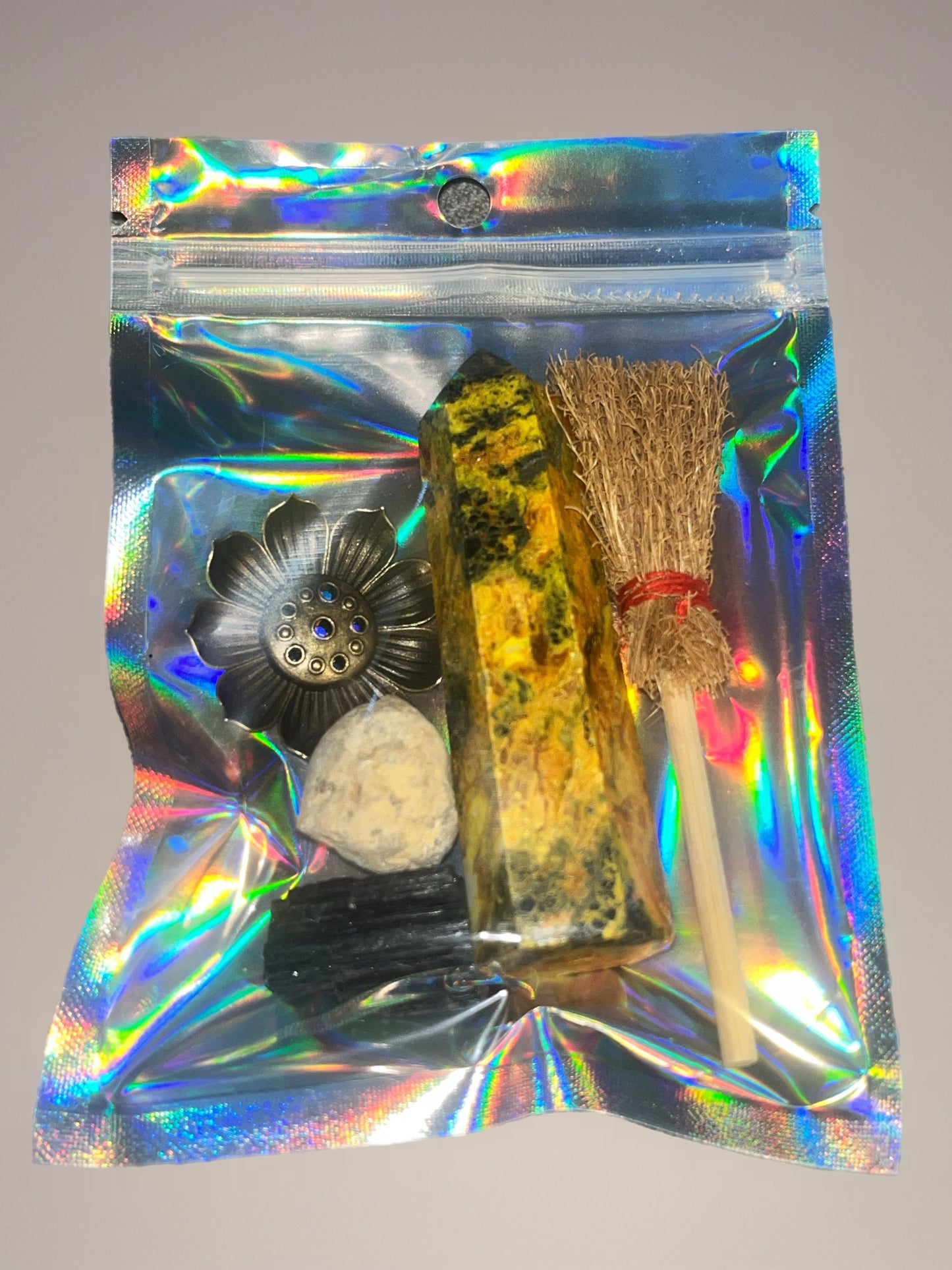 Witch’s Pocket Crystal Kit