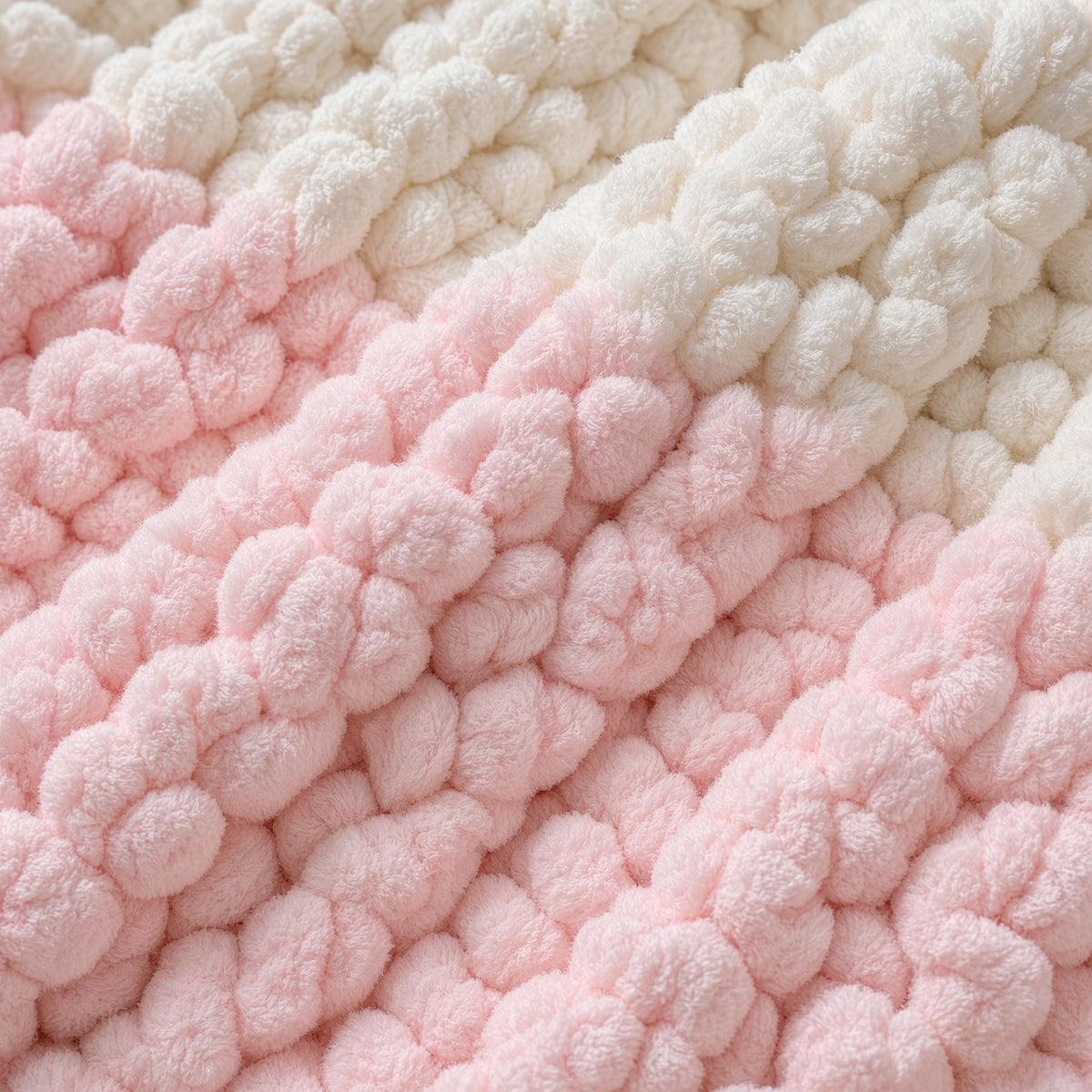 Pink & Cream Chunky Handmade Blanket 🤍🌸